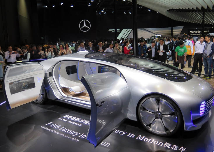Mercedes_electric_concept_car
