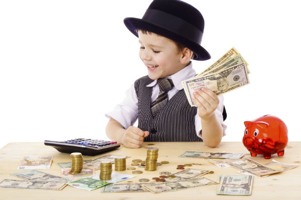 kids-learning-about-money