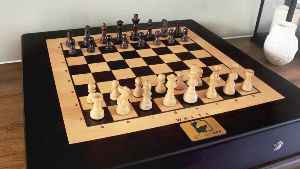 Squareoff-chessboard